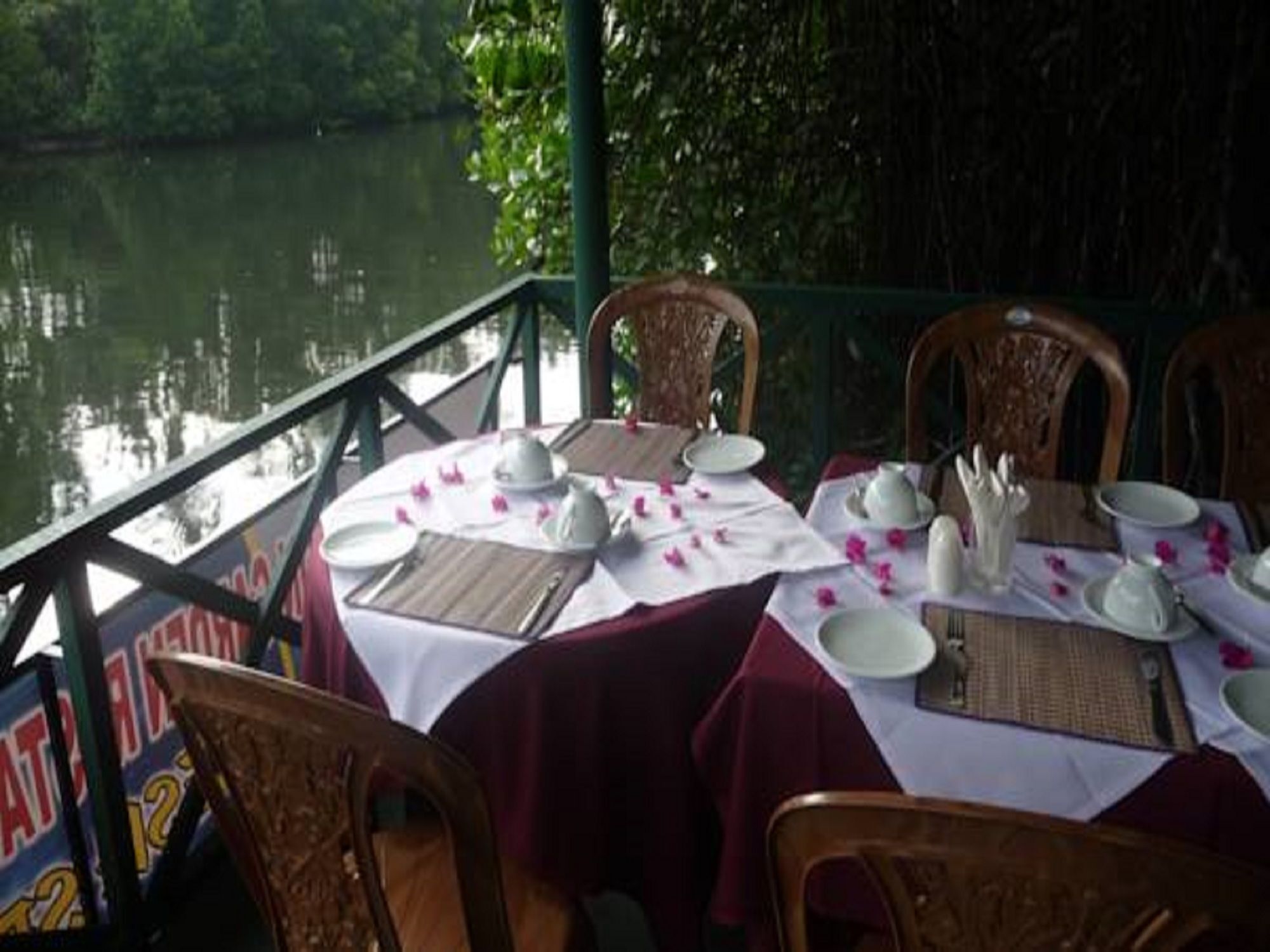 Lagoon Garden Hotel Beruwala Exteriör bild